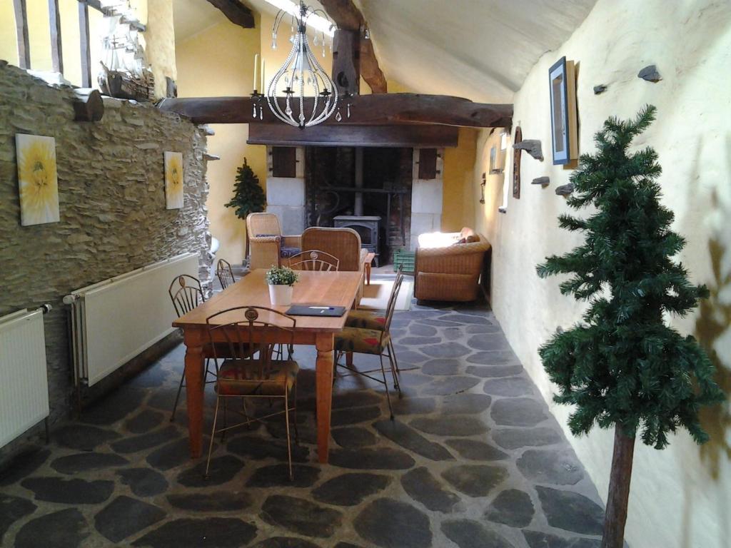 B&B Les Ecoliers Cherain Стая снимка