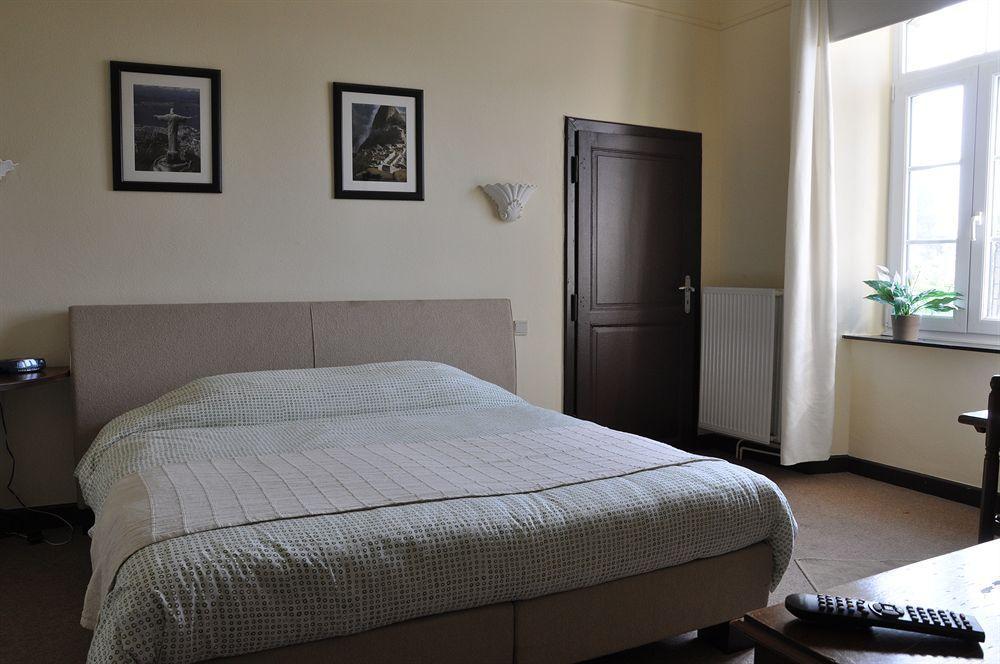 B&B Les Ecoliers Cherain Екстериор снимка