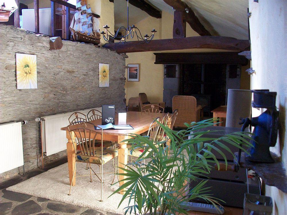 B&B Les Ecoliers Cherain Екстериор снимка