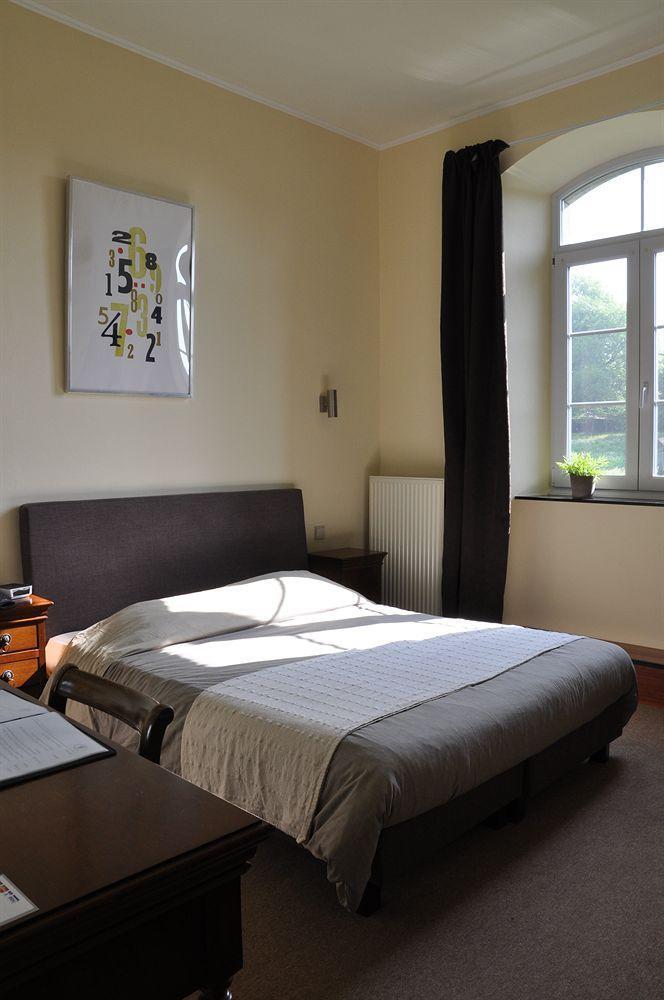 B&B Les Ecoliers Cherain Екстериор снимка